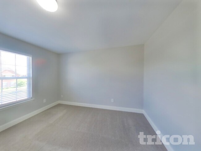 Building Photo - 1004 Abberley Cir