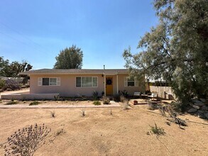 Building Photo - Charming 3 bedroom 2 bath in Yucca Valley