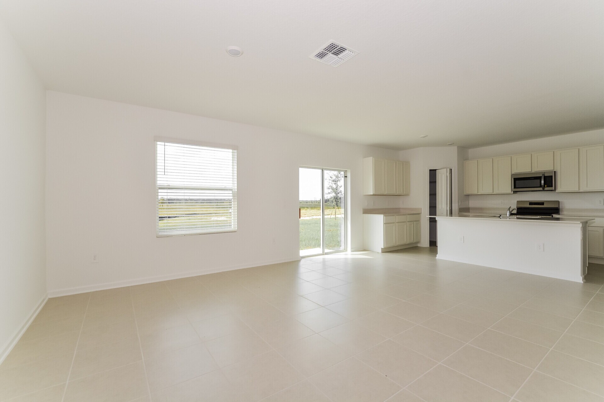 Building Photo - 3611 Rolling Ridge Bnd