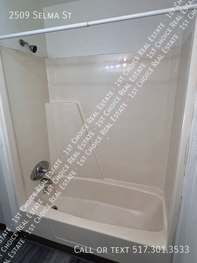 Building Photo - 2509 Selma St