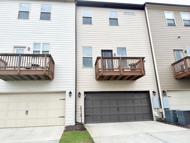 Building Photo - 4469 Dunblane Ave