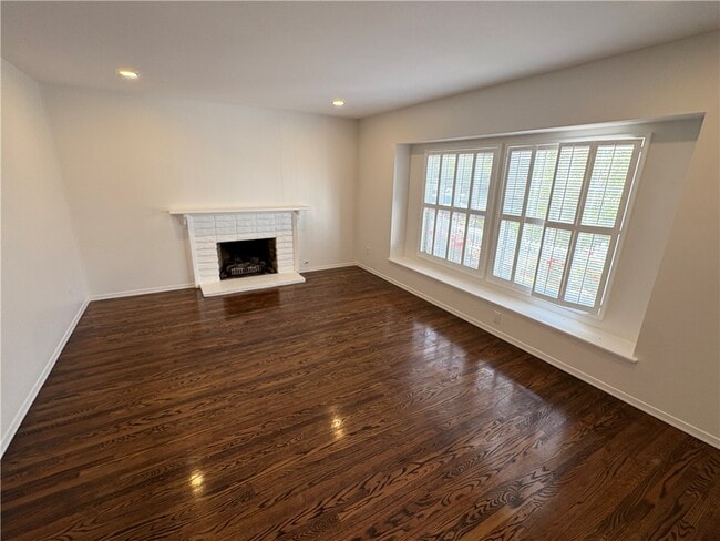 Building Photo - 5902 Nordina Dr