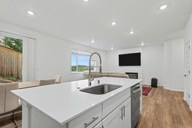 Building Photo - 219 179th St SE