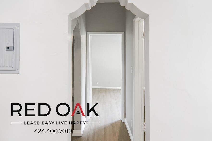 Building Photo - 366 Hayworth Ave