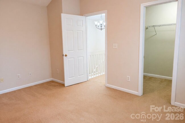 Building Photo - 111 Lynch Cir