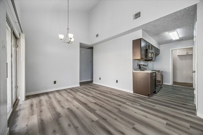 Building Photo - 10143 Towne Mist Dr