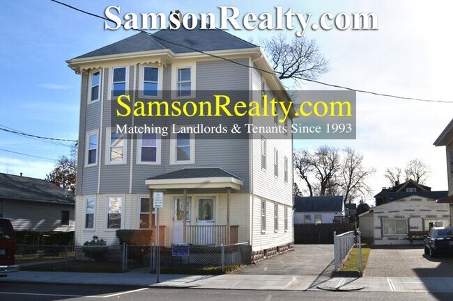 Building Photo - 792 Mineral Spring Ave