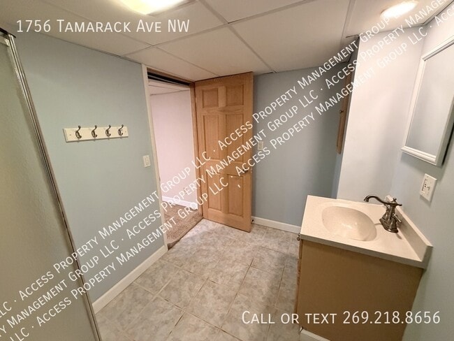 Building Photo - 1756 Tamarack Ave NW