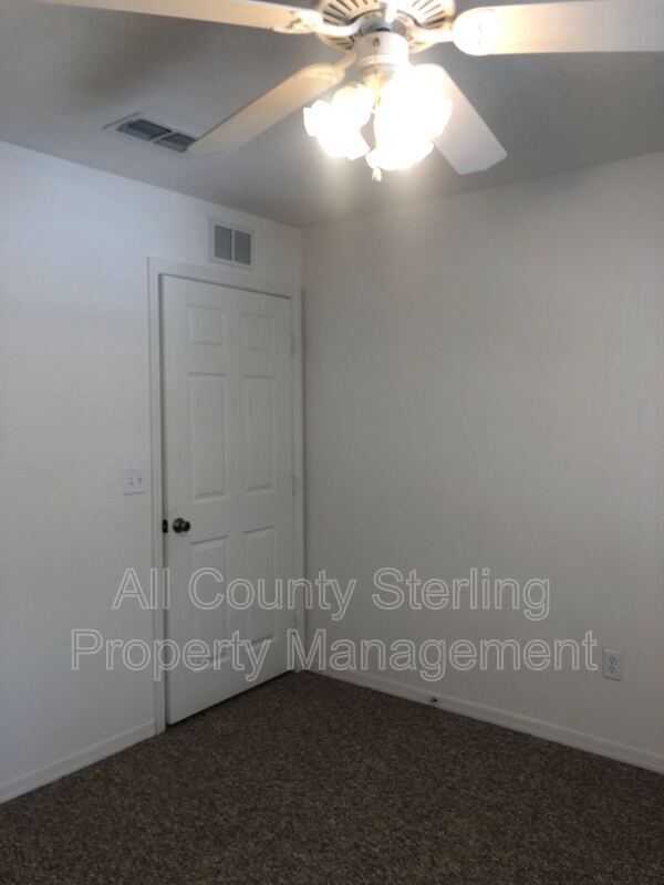 Building Photo - 870 Regatta Bay Dr