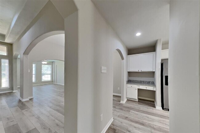Building Photo - 12231 Piney Bend Dr