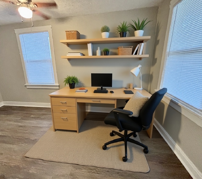 Building Photo - 1552 Manchester Ave