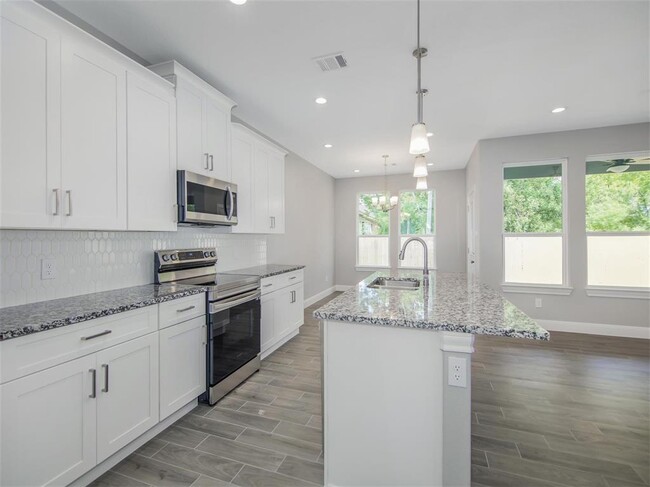 Building Photo - 9817 Turnbow St
