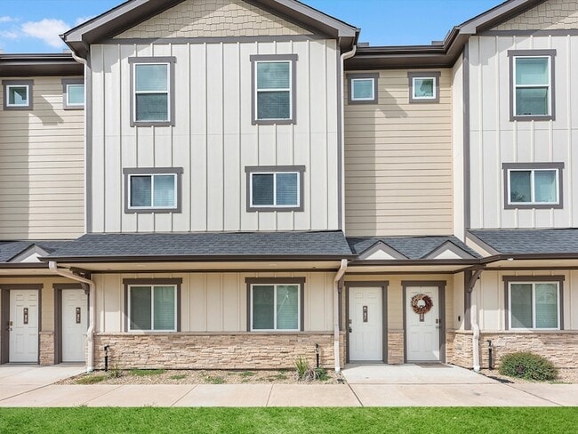 Building Photo - 12603 Telge Rd