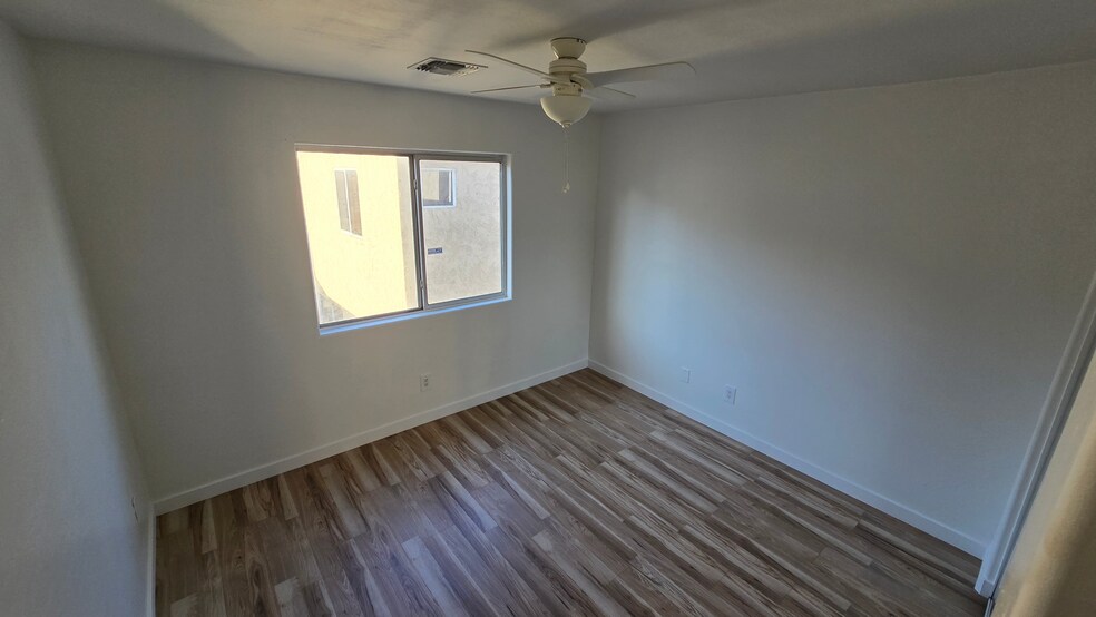 Building Photo - 6622 W Polk St
