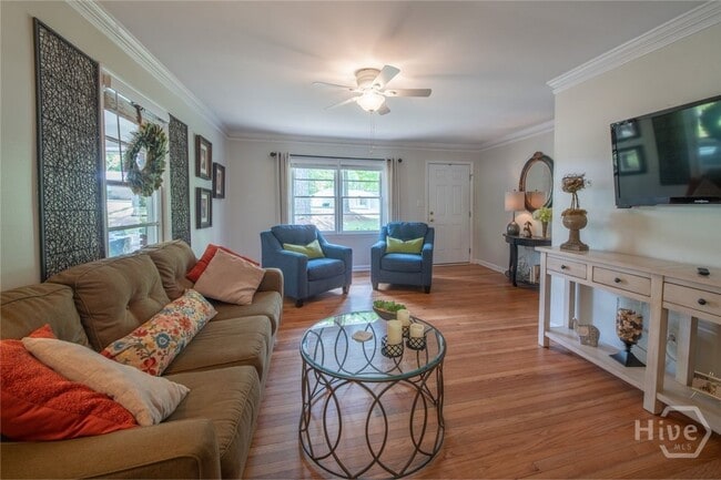 Building Photo - 180 Sherwood Dr