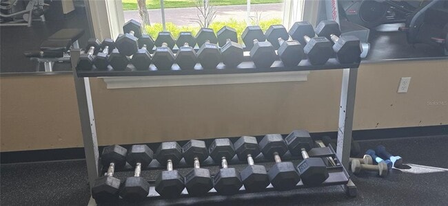 Building Photo - 7564 Bishop Square Dr