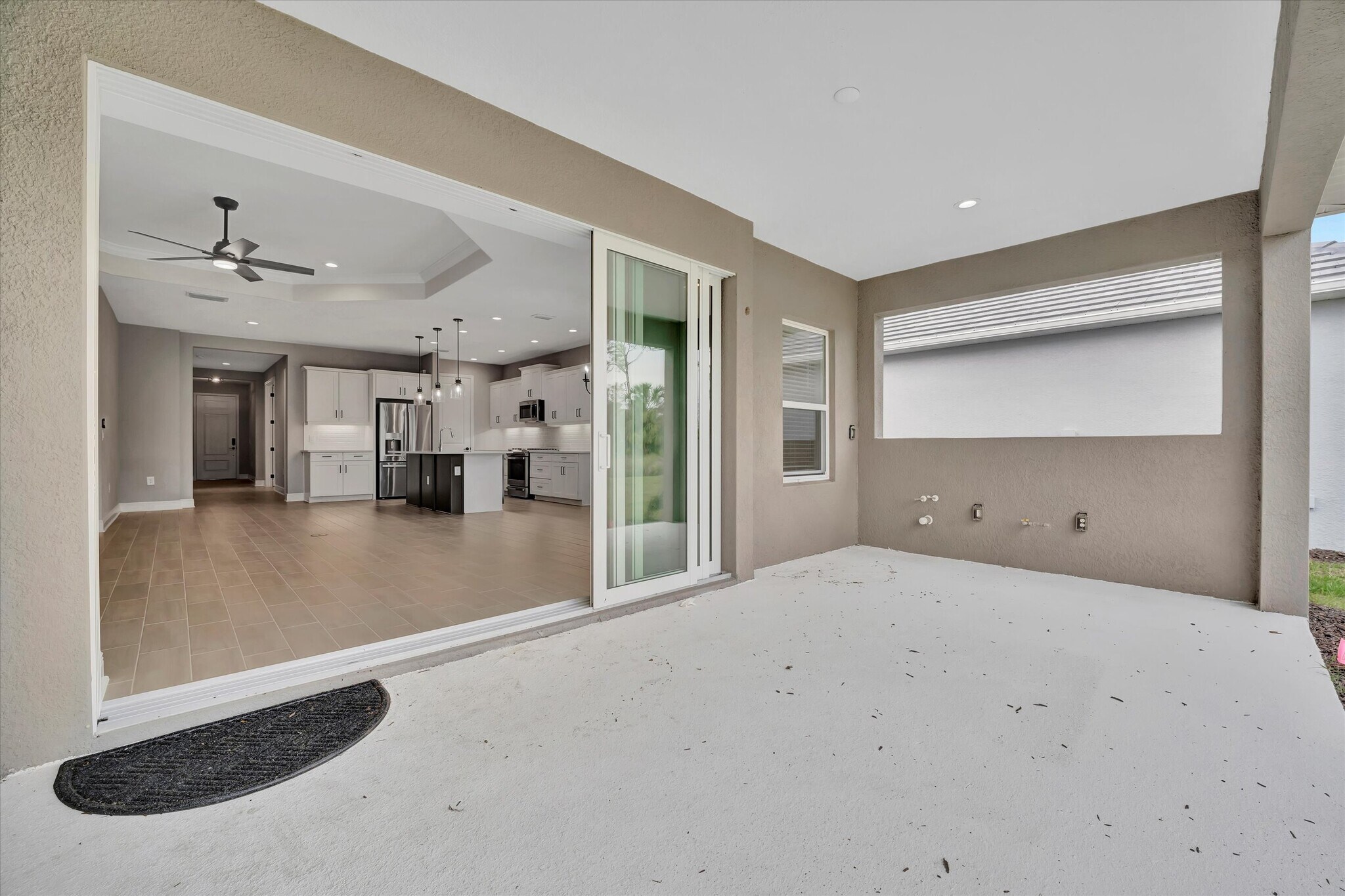 Building Photo - 10182 Crystal Isle Cir