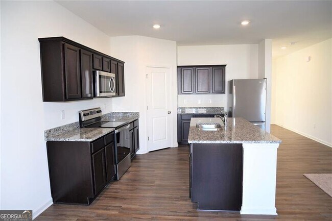 Building Photo - 4374 Kendrick Cir