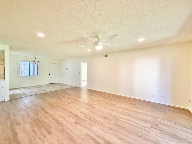 Building Photo - 1050 Ramon Rd