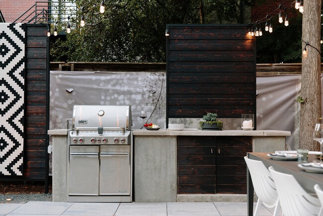 Building Photo - 1019 N Wolcott Ave