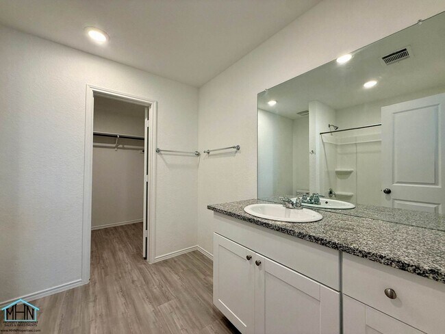Building Photo - 5506 Basil Chase