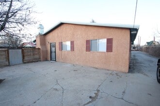 Building Photo - 1414 Griego Rd NW