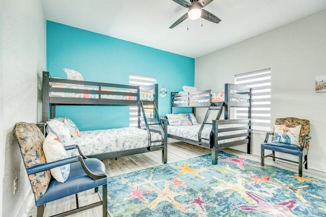 Building Photo - 2827 Avenue Q