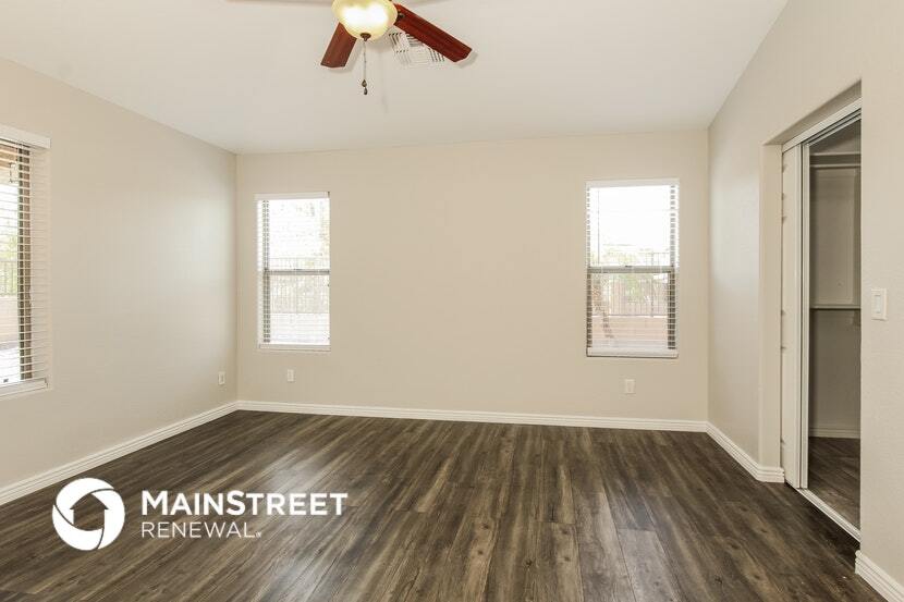 Building Photo - 3224 S 92nd Dr