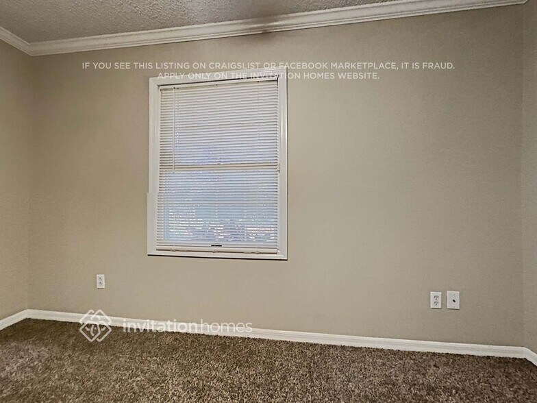 Building Photo - 9102 Regents Park Dr