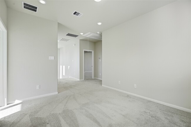 Building Photo - 719 Sandy Bay Ln