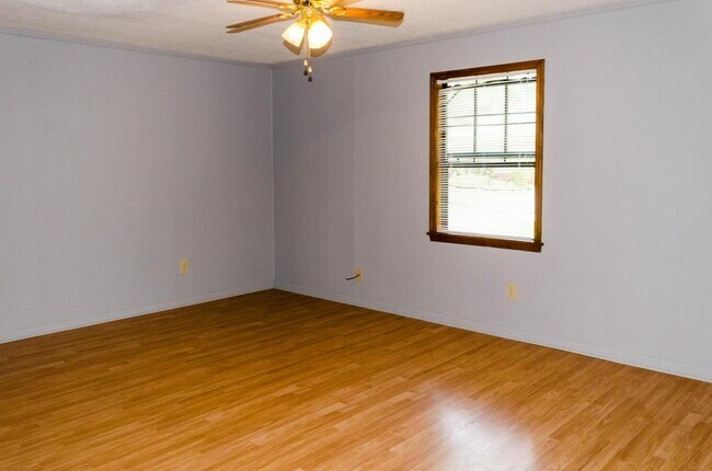 Building Photo - 155 Kentucky Cir