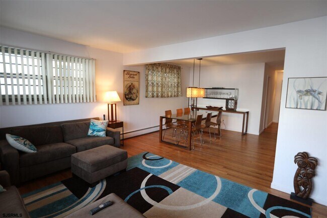 Building Photo - 14 S Swarthmore Ave