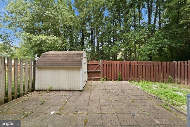 Building Photo - 4200 Gerry Ln