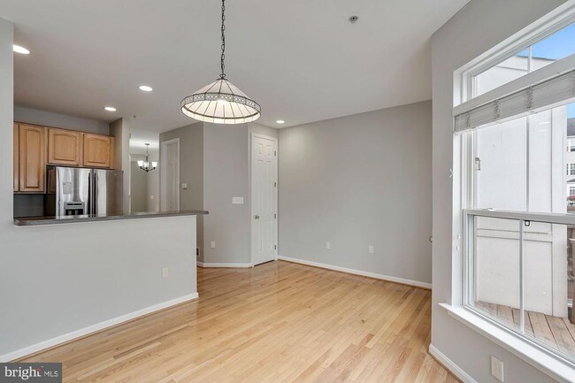 Building Photo - 211 Medlock Ln