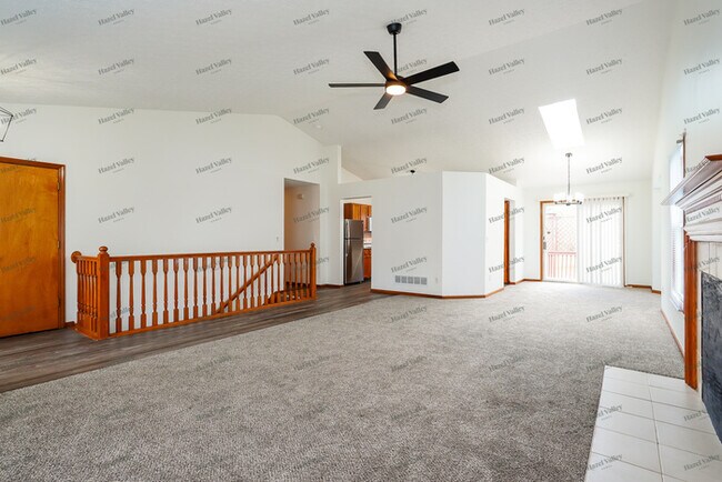 Building Photo - 7981 Eurogrey Ct