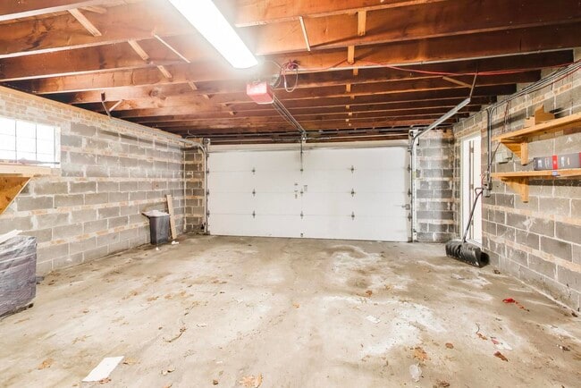 Building Photo - 1108 Fortuna Ave