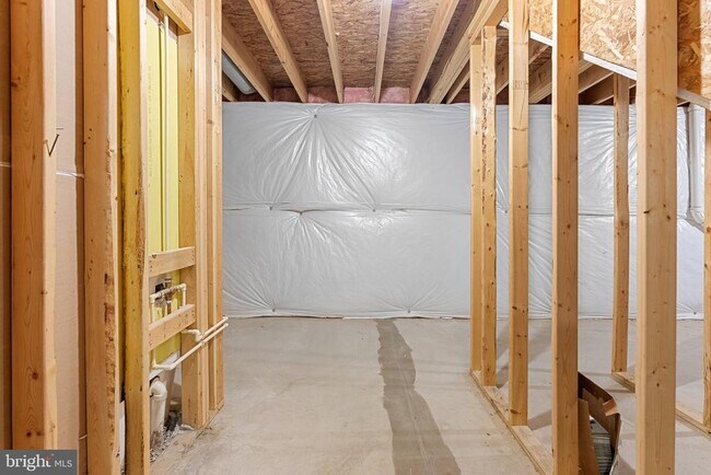 Building Photo - 9 Eisentown Drive