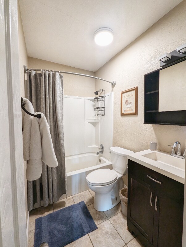 Building Photo - 3401 E 15th Ave