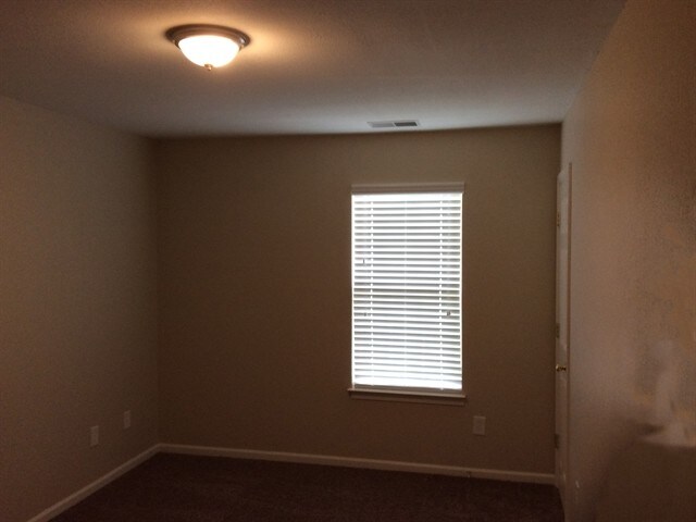 Building Photo - 5216 Grays Ridge Dr