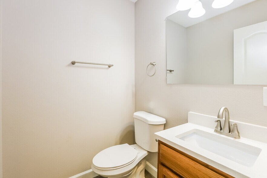 Building Photo - 6305 E Mariah Hill Ln