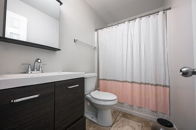 Building Photo - 7445 Absinth Dr