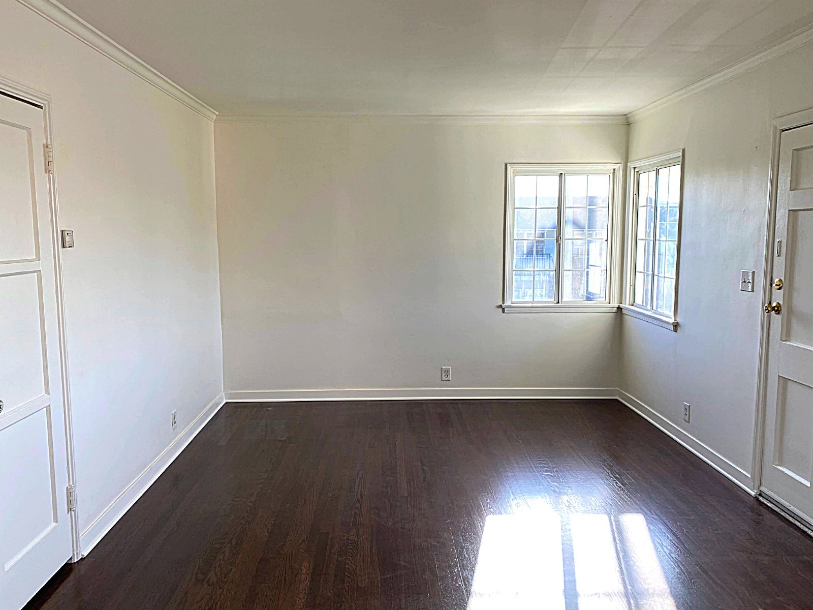 Building Photo - 4403 1/2 W Exposition Blvd