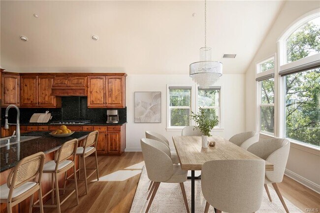 Building Photo - 1477 Sequoia Dr