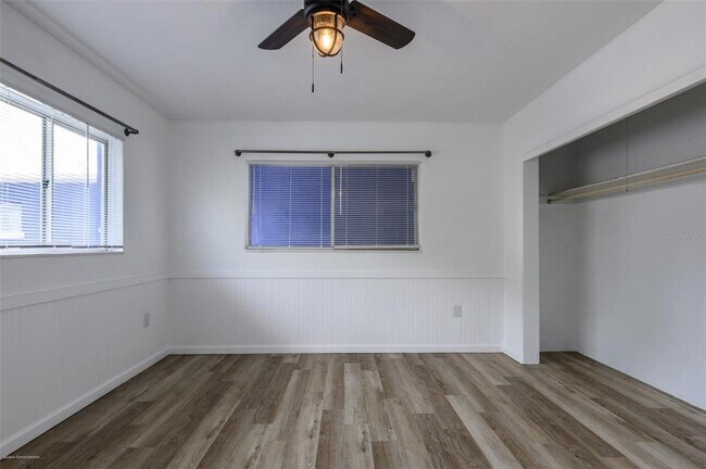 Building Photo - 1214 Ansin St