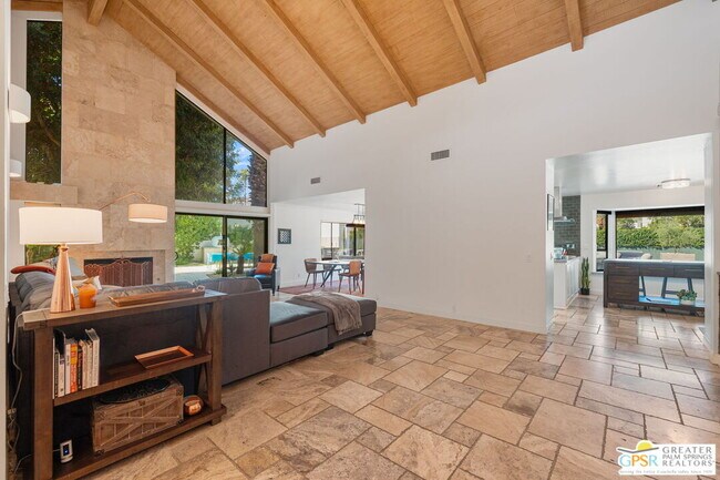 Building Photo - 40563 Desert Creek Ln