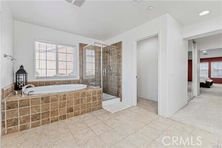 Building Photo - 15601 N Peak Ln