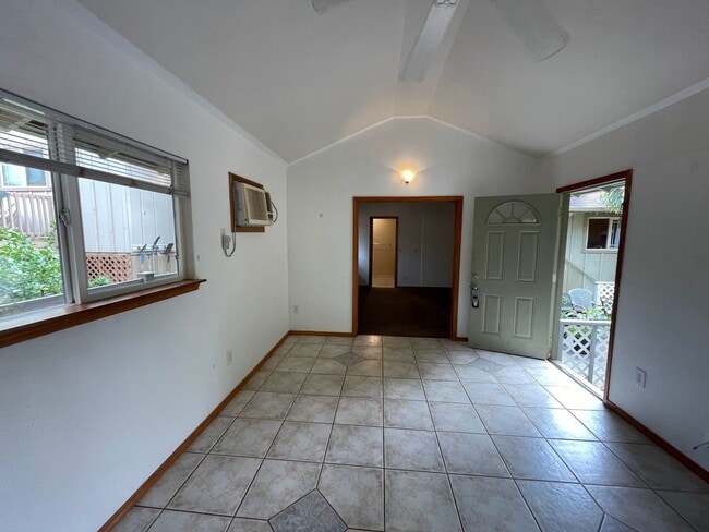 Building Photo - Haku Hale Ohana