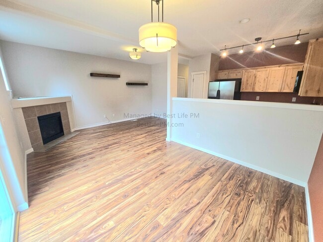 Building Photo - 17923 SW Niks Dr