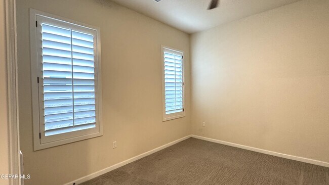 Building Photo - 12408 Fresh Water Dr