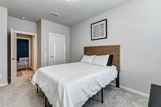 Building Photo - 5110 Morrison Dr